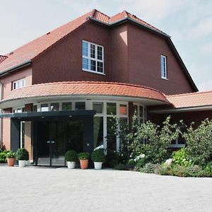 H Perl Hotel-Restaurant